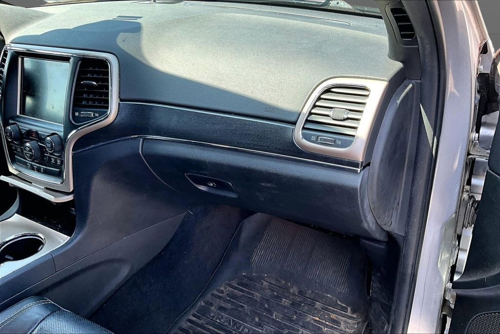 Used 2015 Jeep Grand Cherokee Limited w/ Luxury Group II AWD/4WD image 14