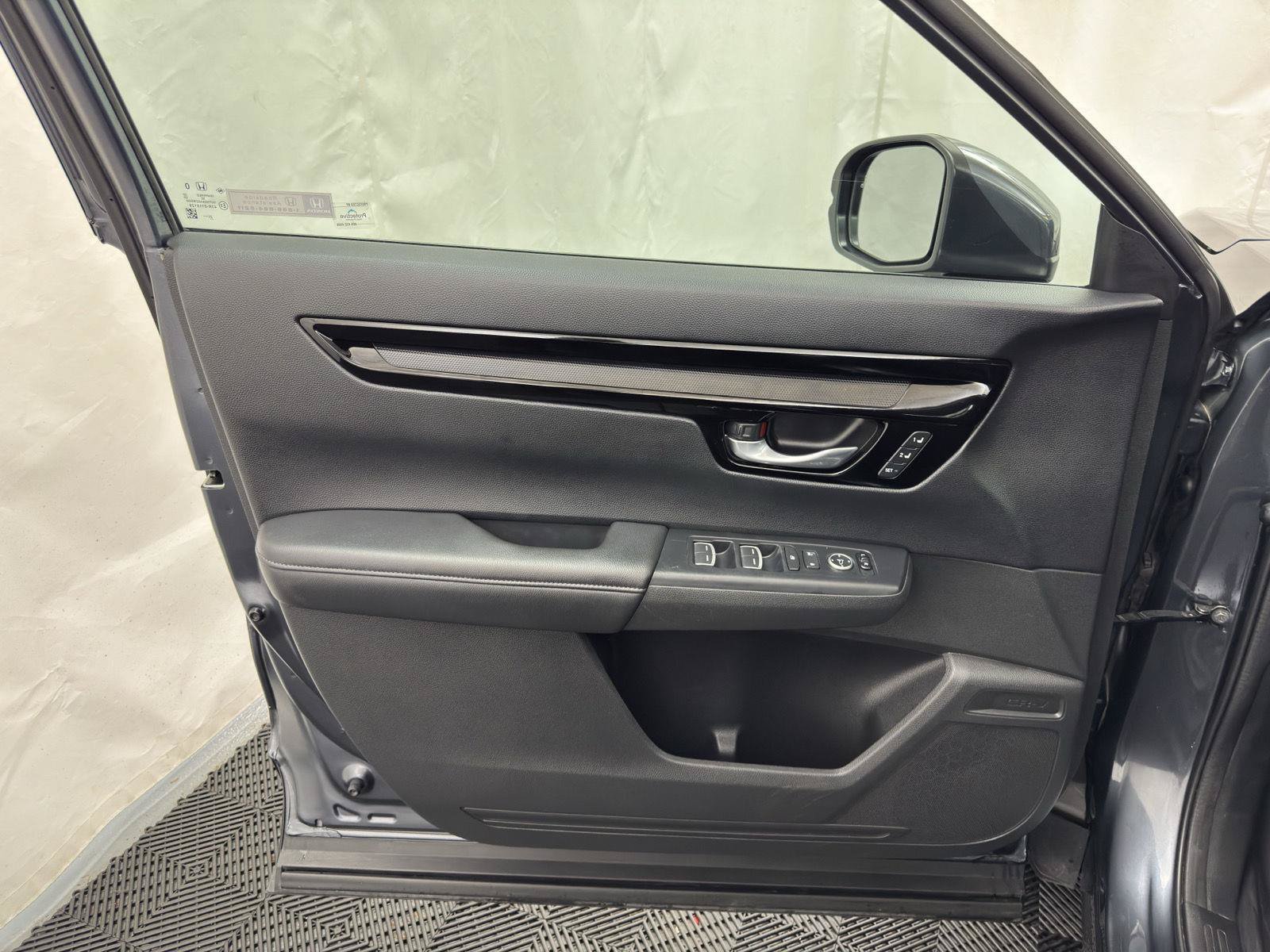 Used 2024 Honda CR-V EX-L image 12
