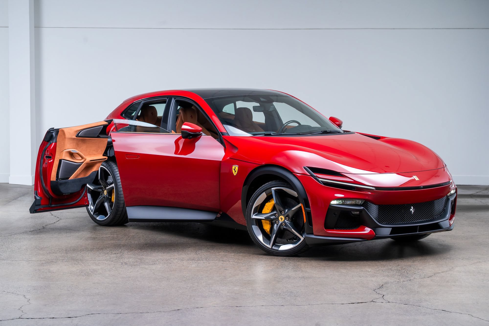 Used 2026 Ferrari Purosangue AWD/4WD image 32