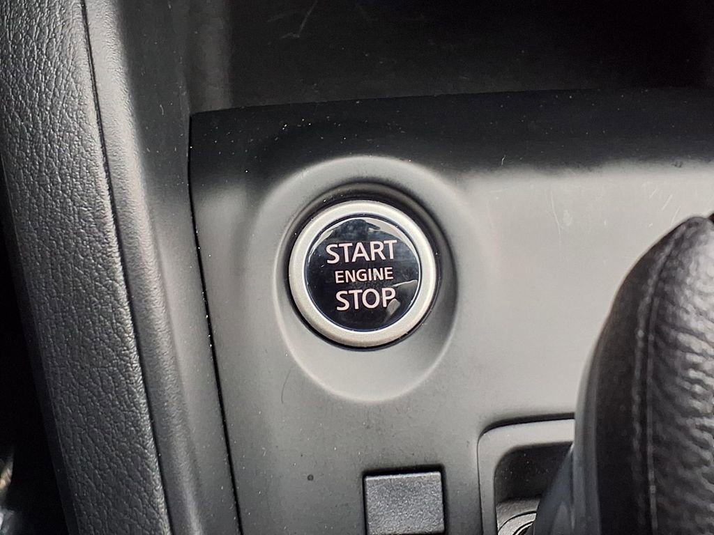 Certified 2025 Nissan Kicks Play S image 10