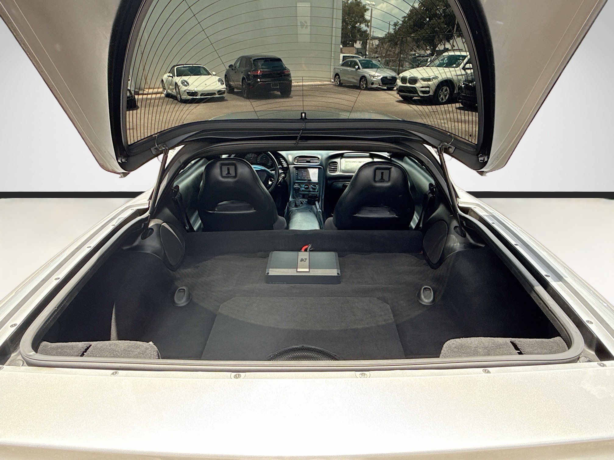 Used 1997 Chevrolet Corvette Coupe RWD image 12