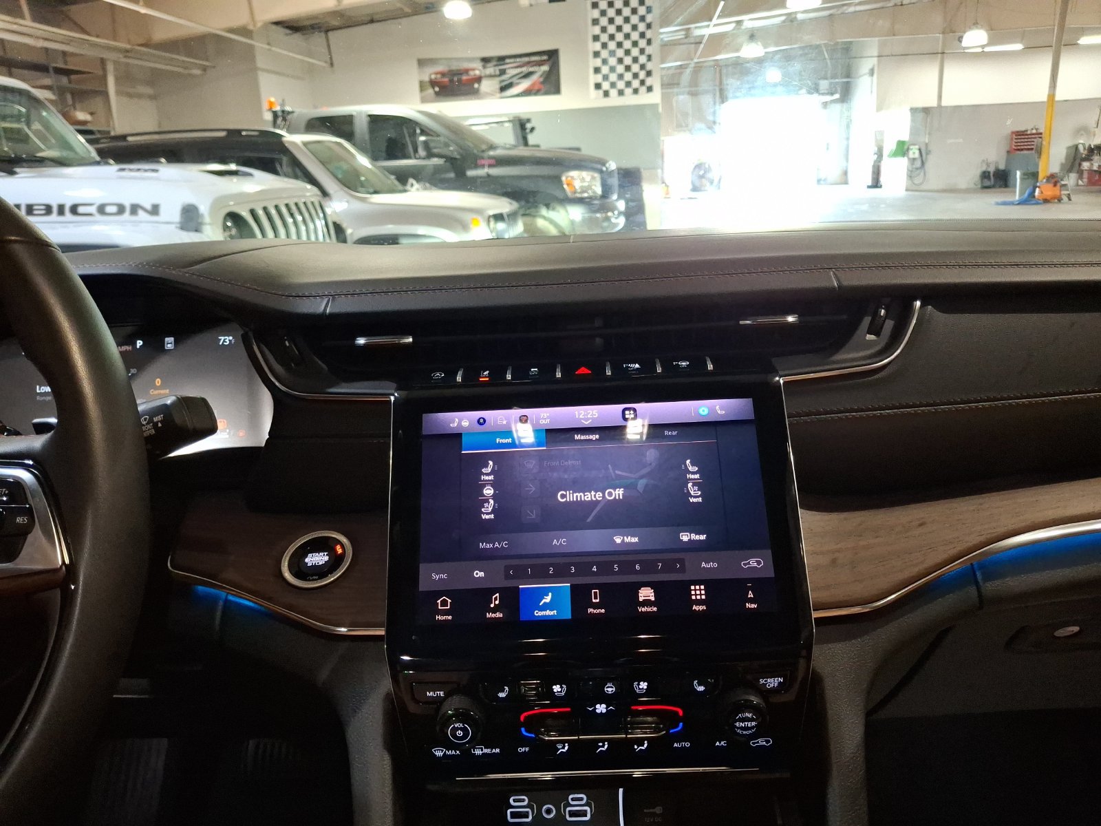 Certified 2025 Jeep Grand Cherokee Summit AWD/4WD image 13