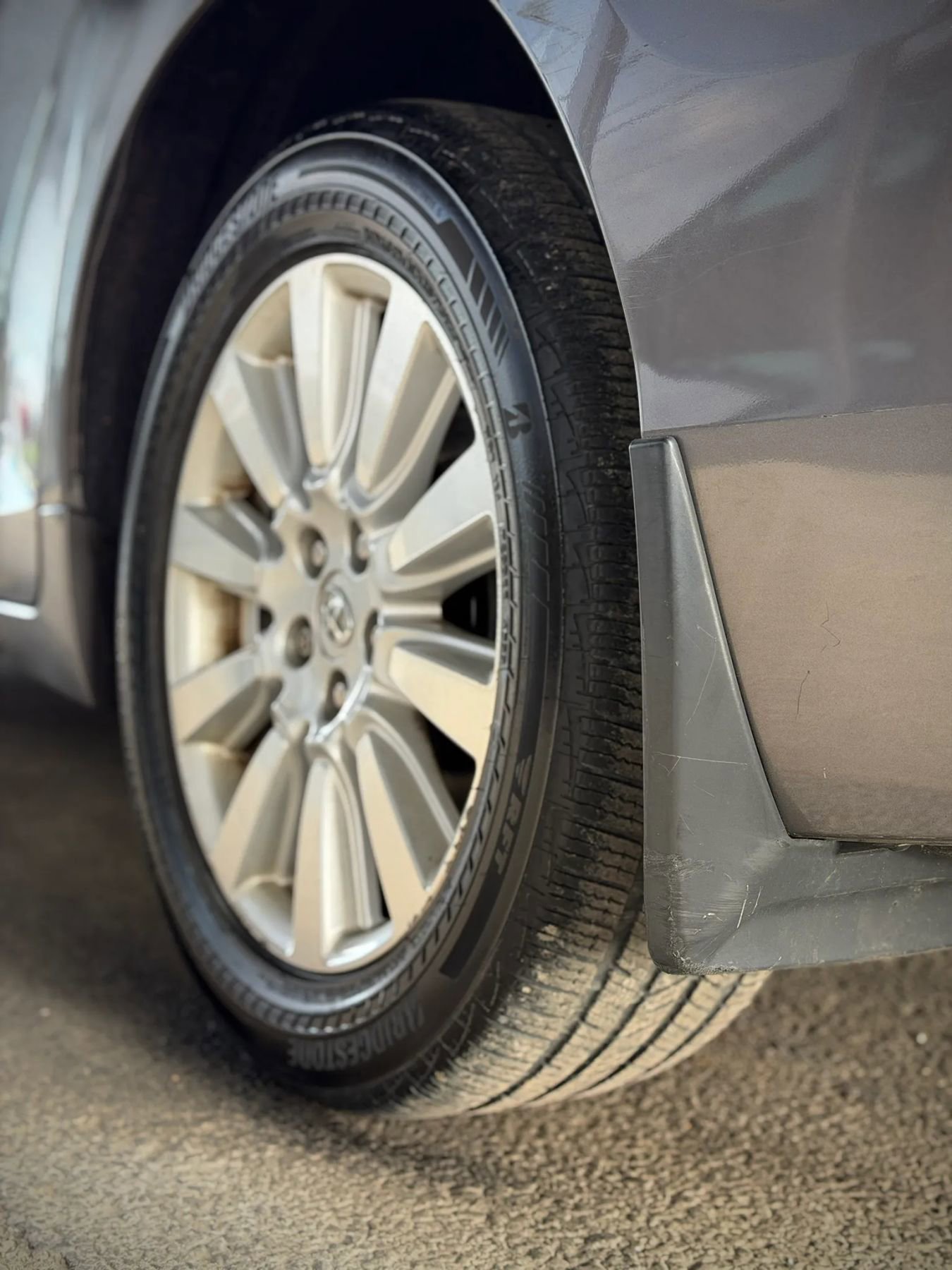 Used 2017 Toyota Sienna Limited image 31