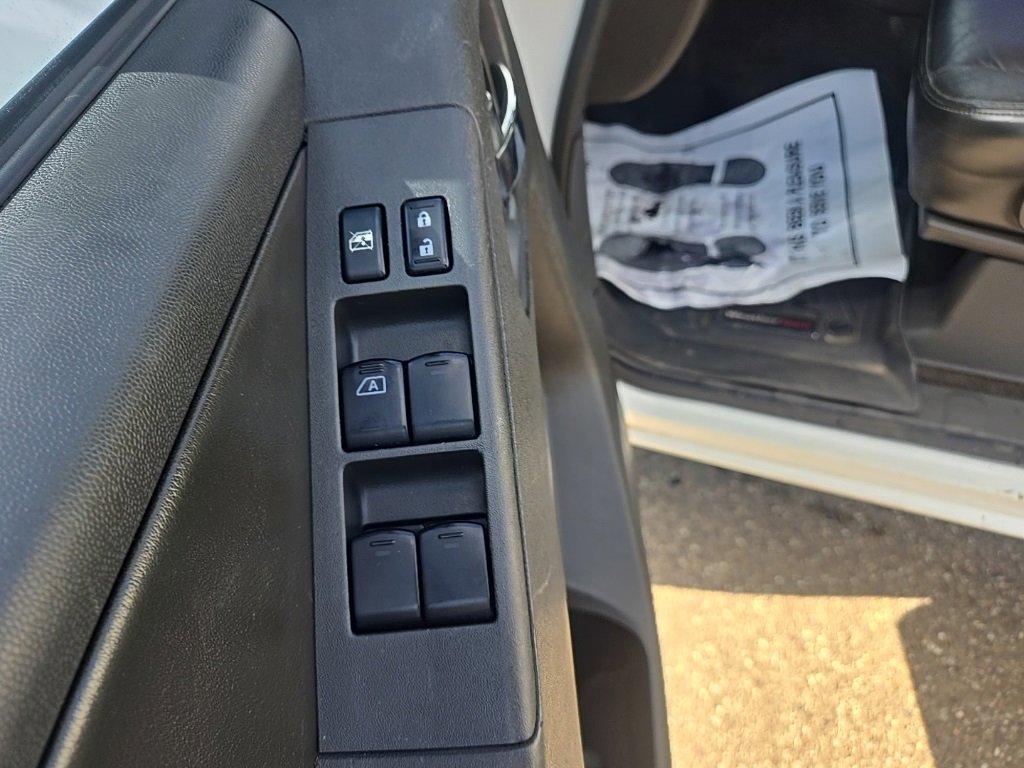 Used 2015 Nissan Frontier PRO-4X w/ Pro-4x Luxury Package image 12