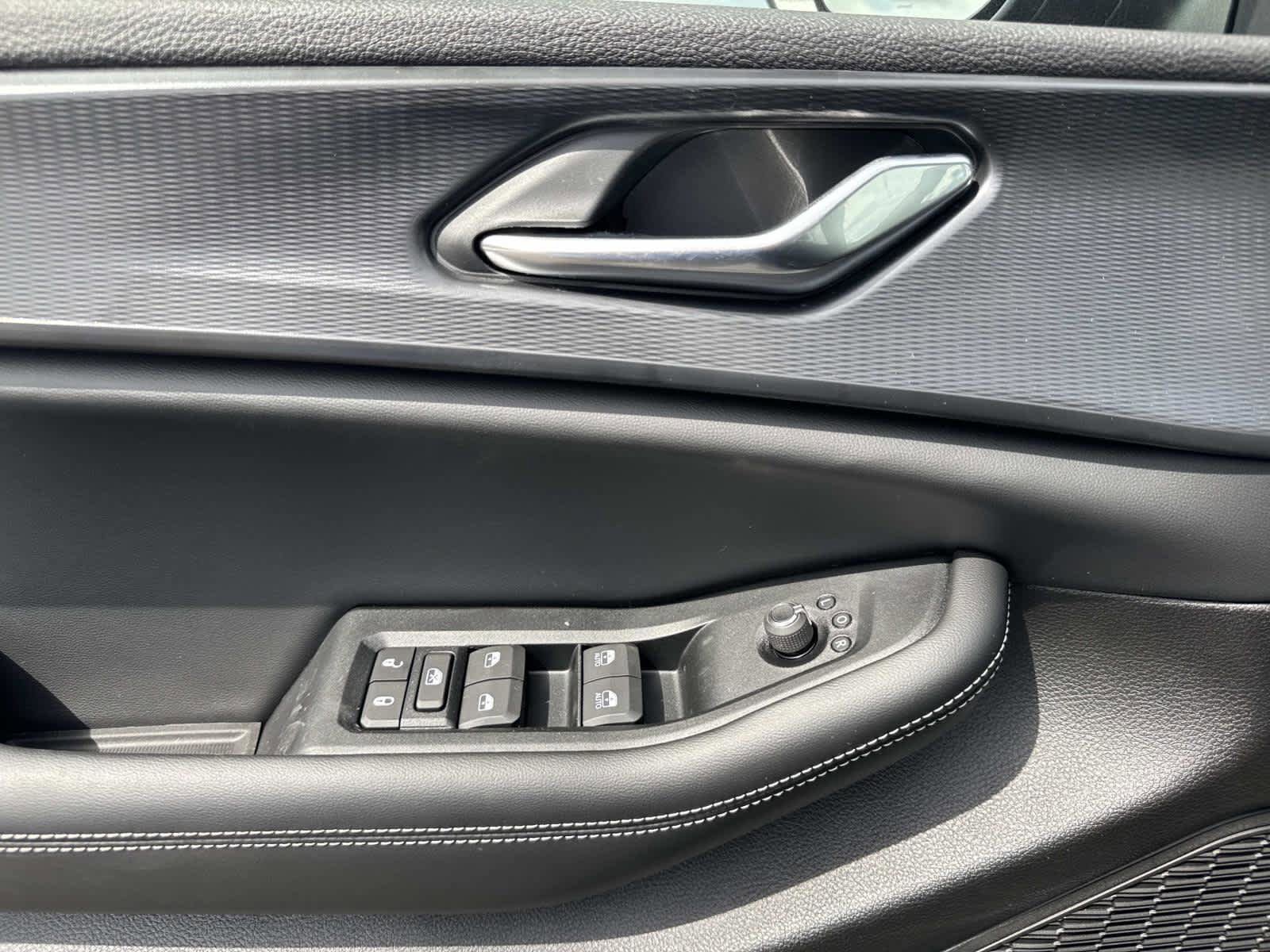 New 2026 Jeep Grand Cherokee Laredo RWD image 12