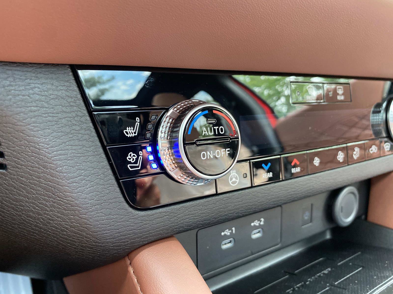 New 2025 Mitsubishi Outlander SEL image 14