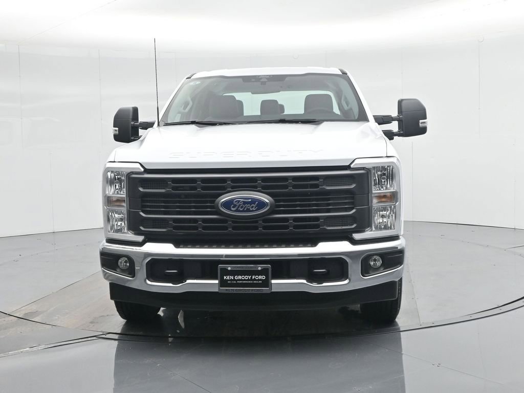 New 2026 Ford F250 XL w/ XL Chrome Package image 47