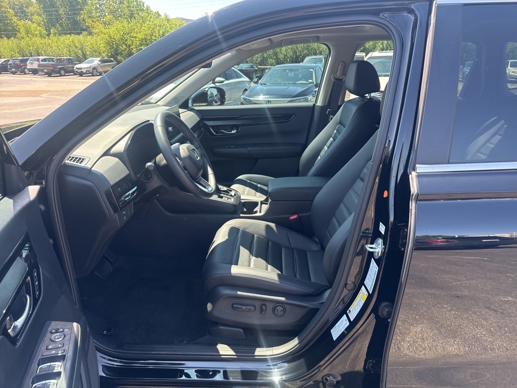 Used 2025 Honda CR-V EX-L image 11