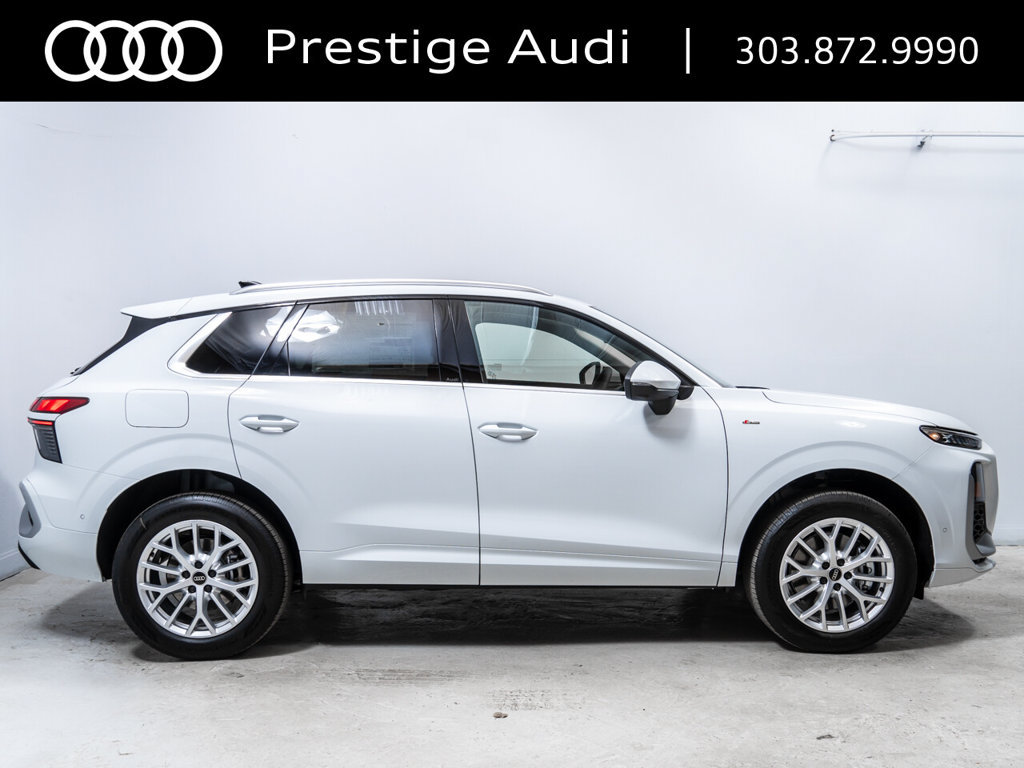 Used 2026 Audi Q3 quattro 2.0T w/ Driver Assistance Package AWD/4WD image 9