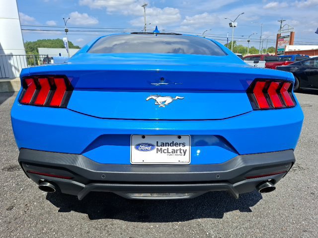 Used 2024 Ford Mustang Coupe RWD image 4