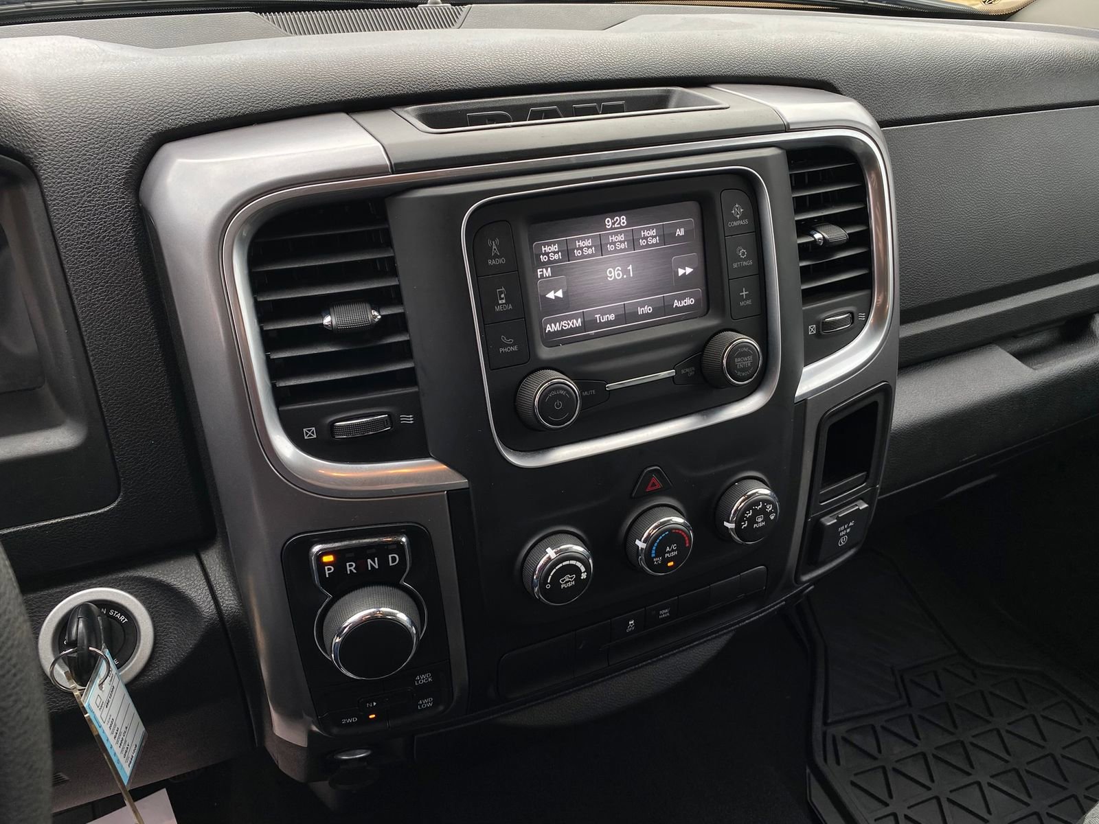 Used 2023 RAM 1500 Classic SLT image 15