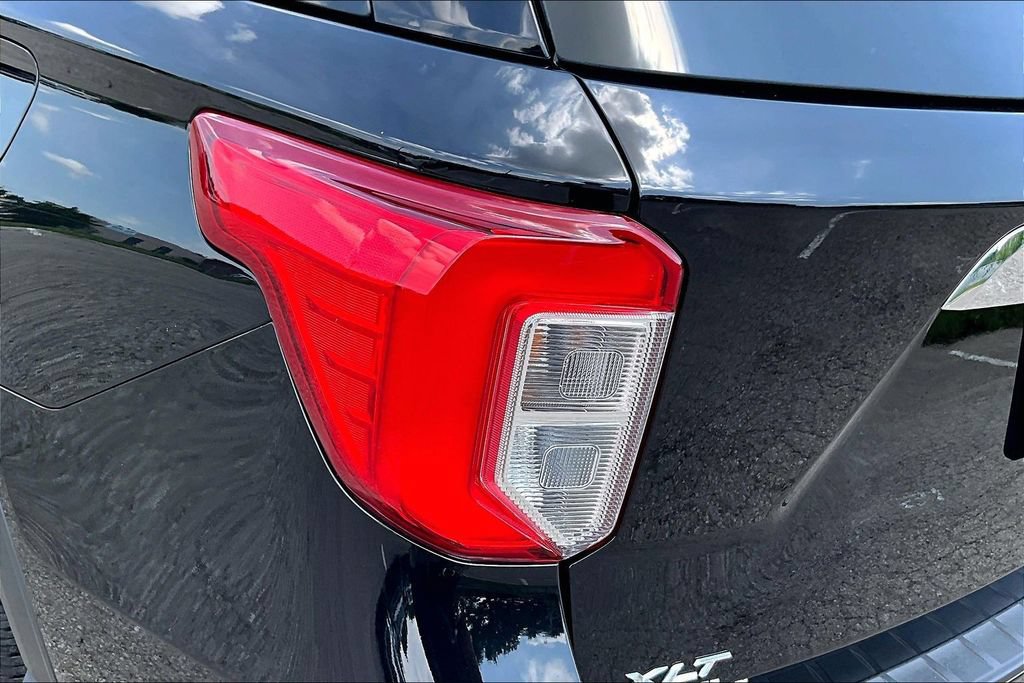 Certified 2024 Ford Explorer XLT AWD/4WD image 31