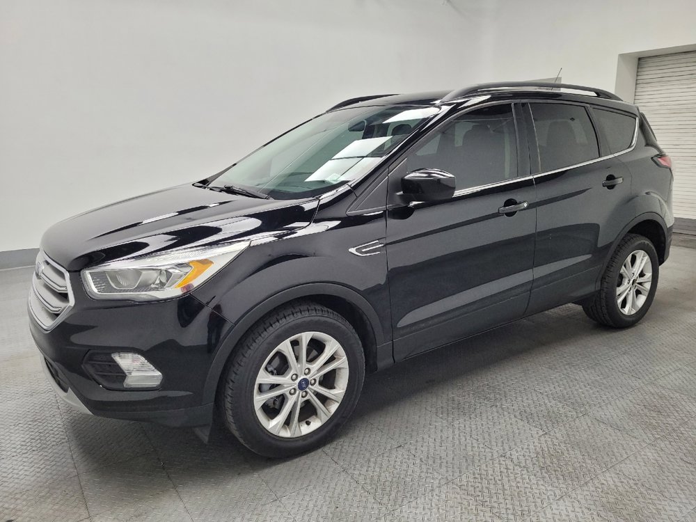 Used 2018 Ford Escape SEL FWD image 2