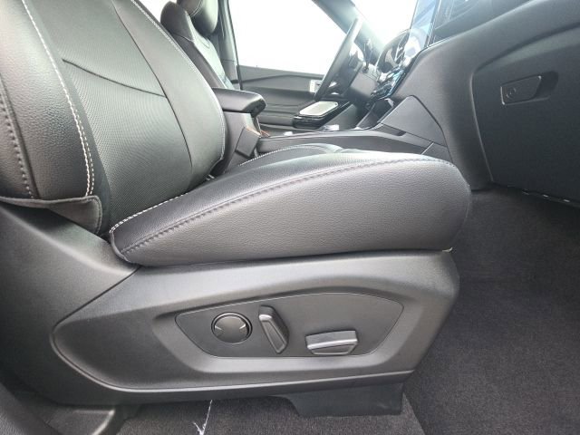 Used 2024 Ford Explorer ST w/ Equipment Group 401A AWD/4WD image 24