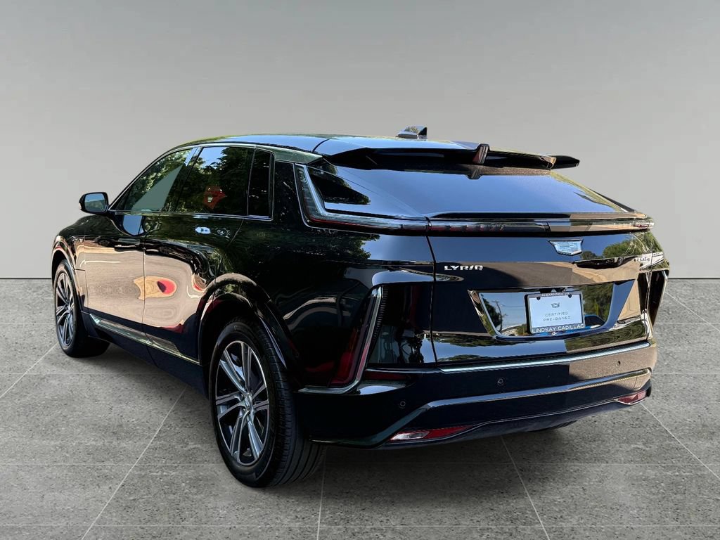 Used 2024 Cadillac Lyriq Luxury AWD/4WD image 12