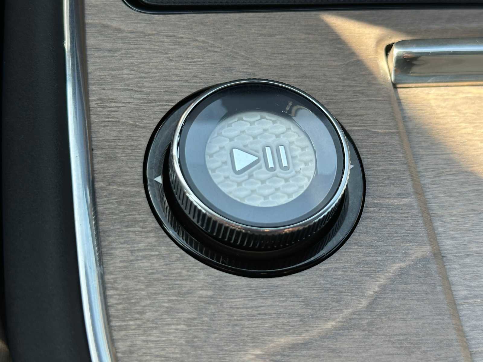 New 2025 Volvo EX90 Ultra image 35