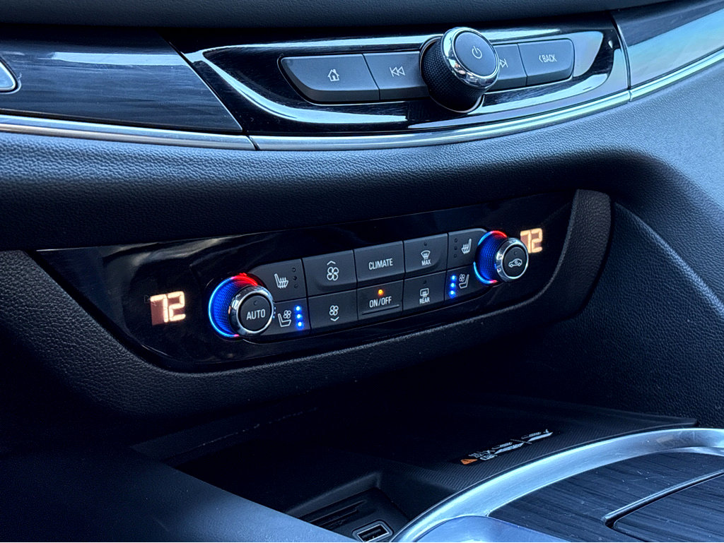 Used 2022 Buick Enclave Premium image 9