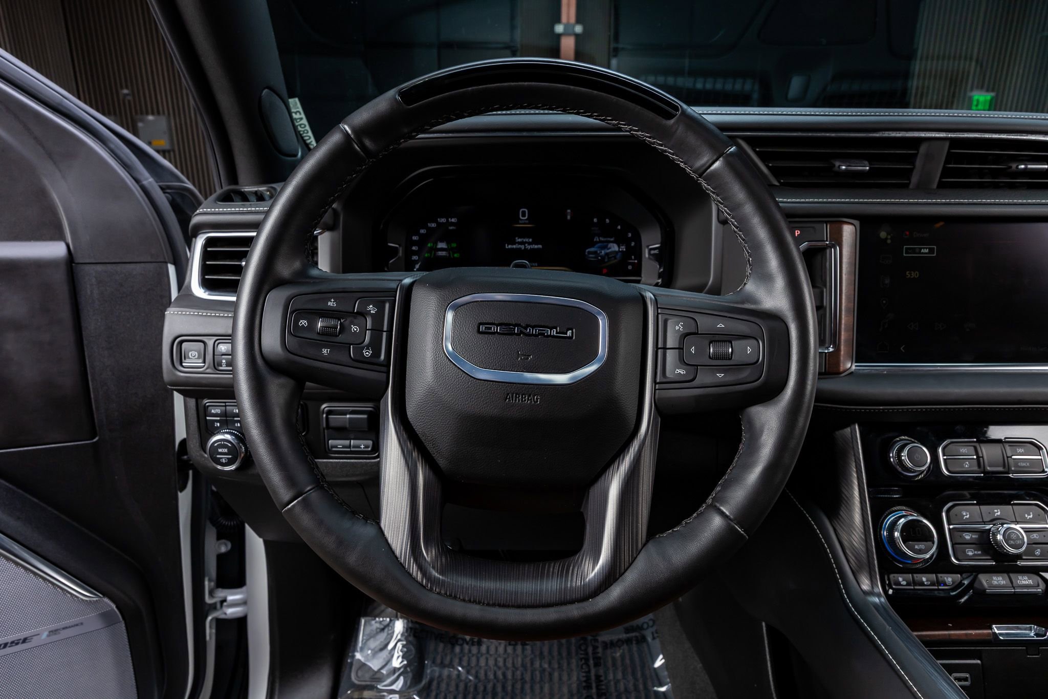 Used 2024 GMC Yukon Denali Ultimate image 19