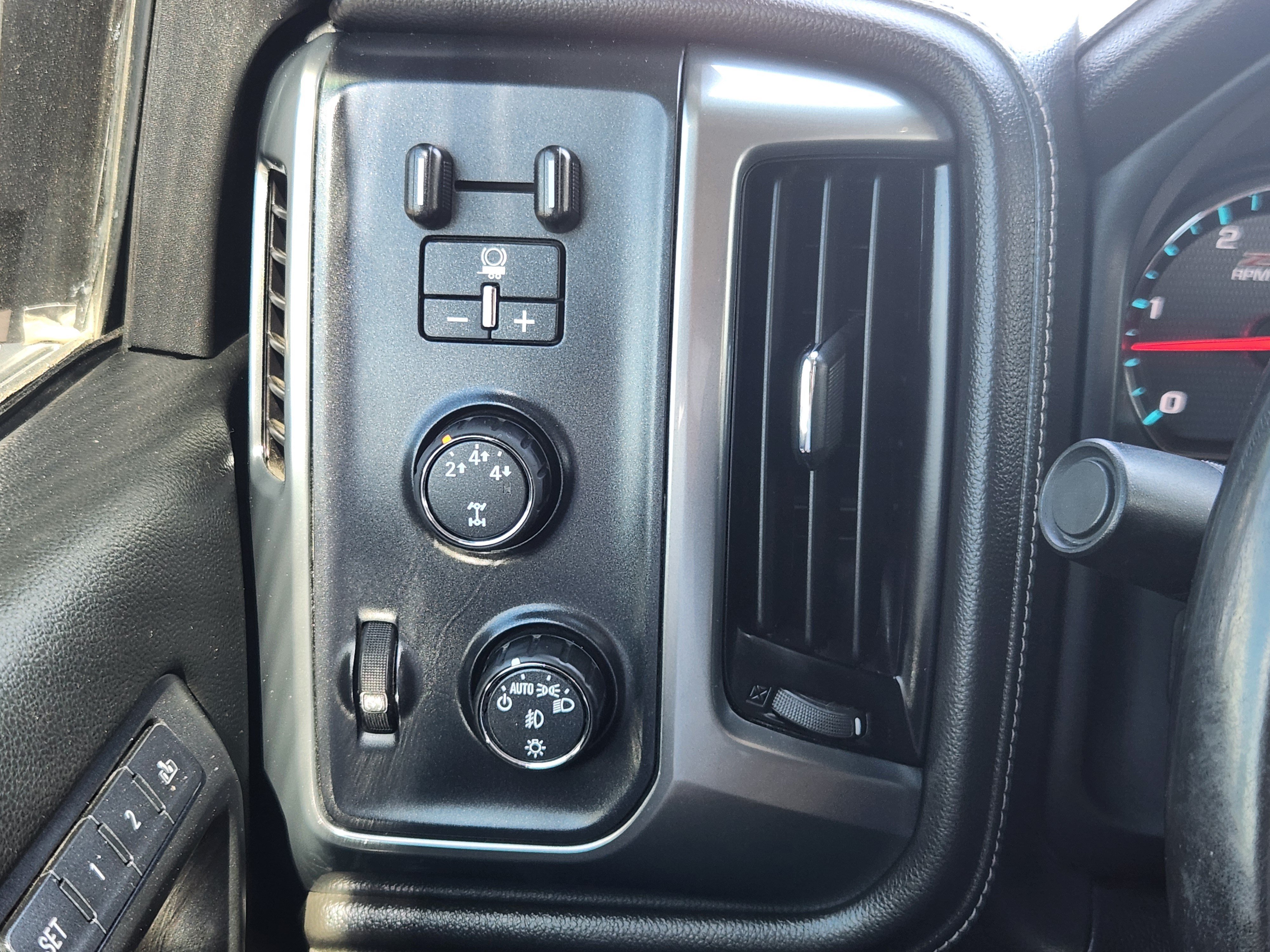 Used 2016 Chevrolet Silverado 3500 LTZ w/ Duramax Plus Package AWD/4WD image 19