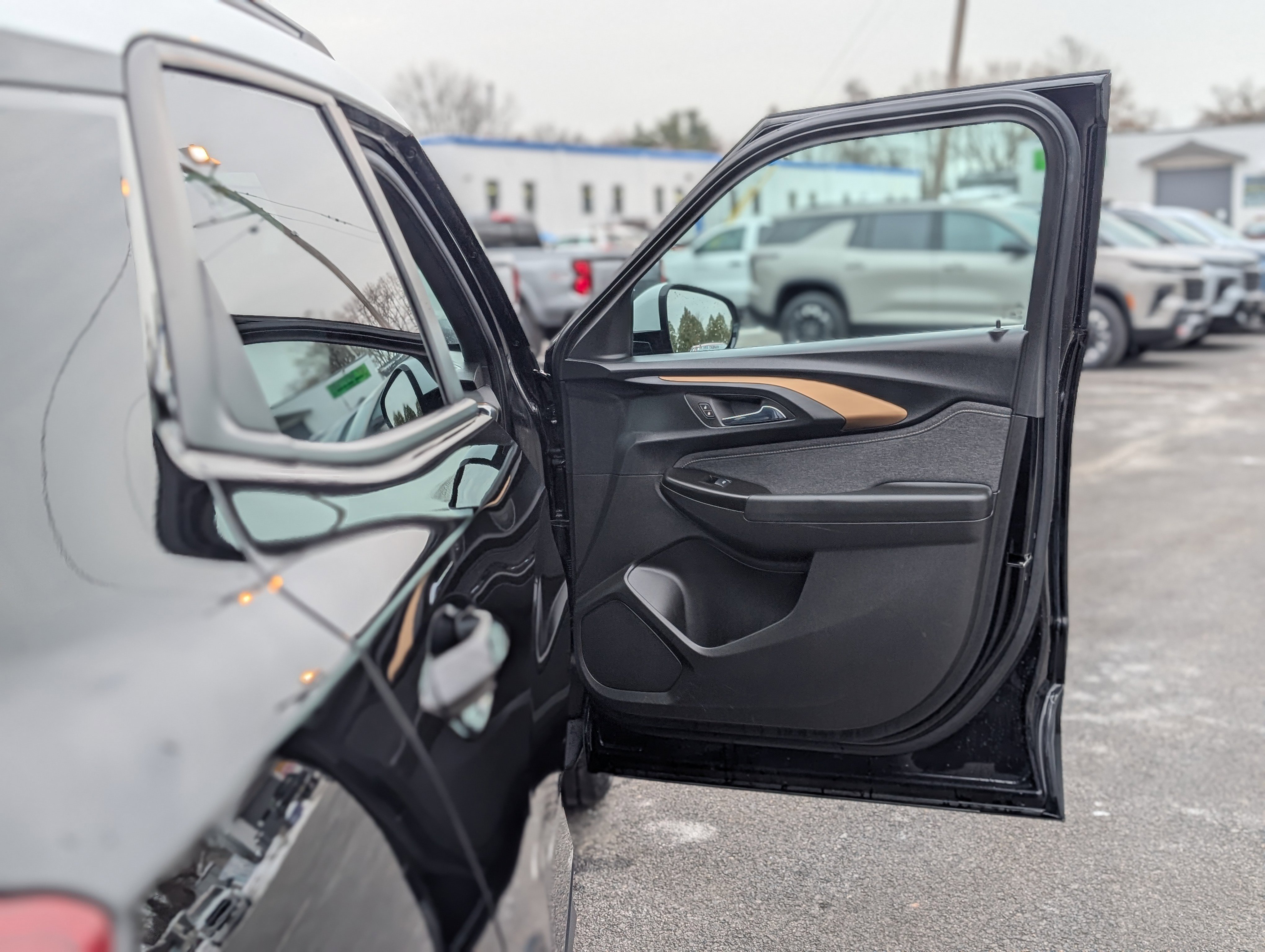 Used 2023 Chevrolet TrailBlazer ACTIV image 37