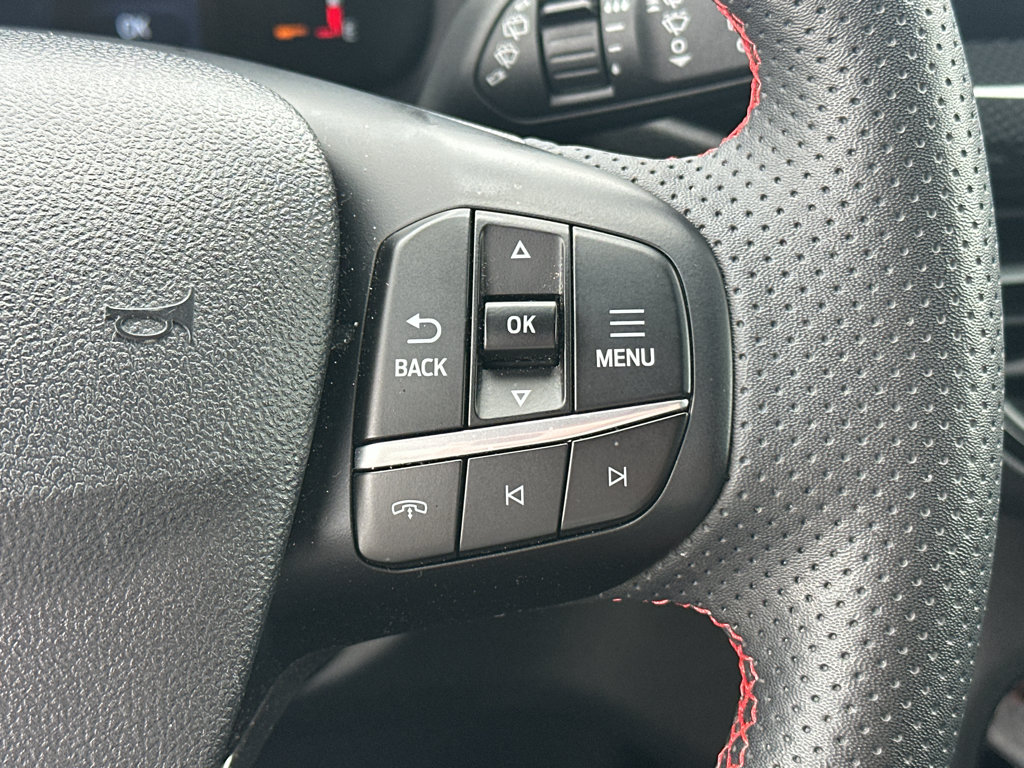 Used 2023 Ford Escape ST-Line w/ Tech Pack #1 AWD/4WD image 18