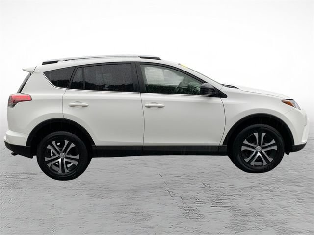 Used 2016 Toyota RAV4 LE AWD/4WD video 2