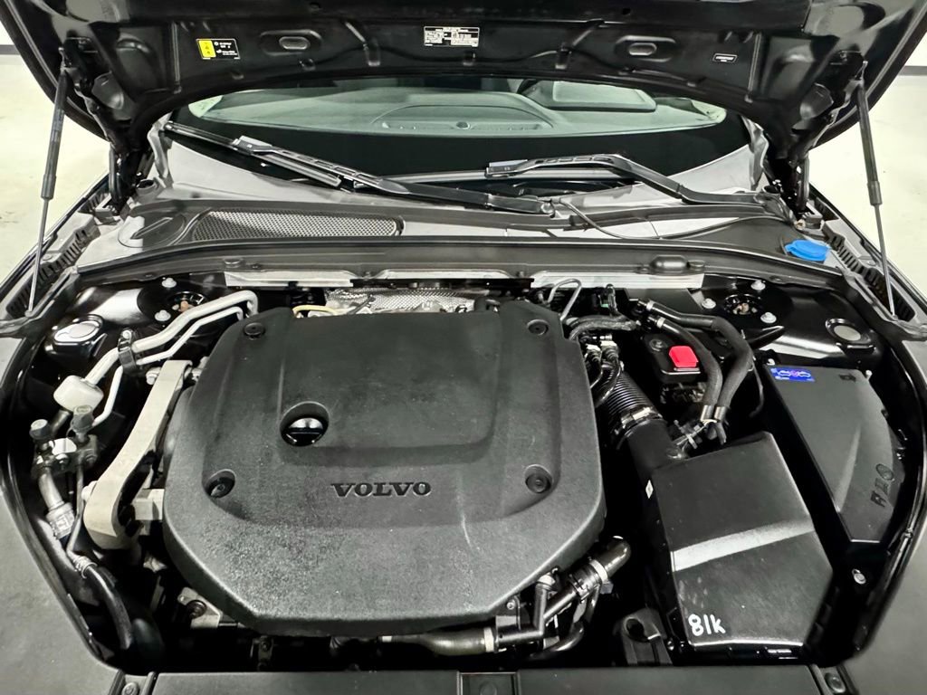 Used 2023 Volvo S90 B6 Plus image 12