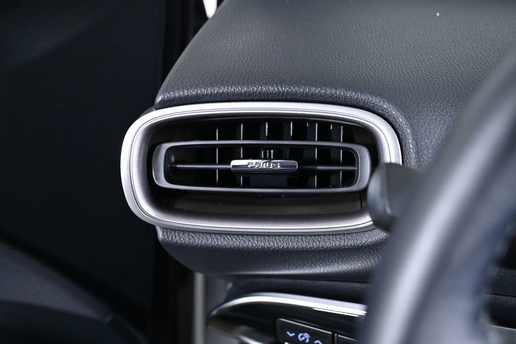 Used 2022 Toyota Prius Prime XLE image 28