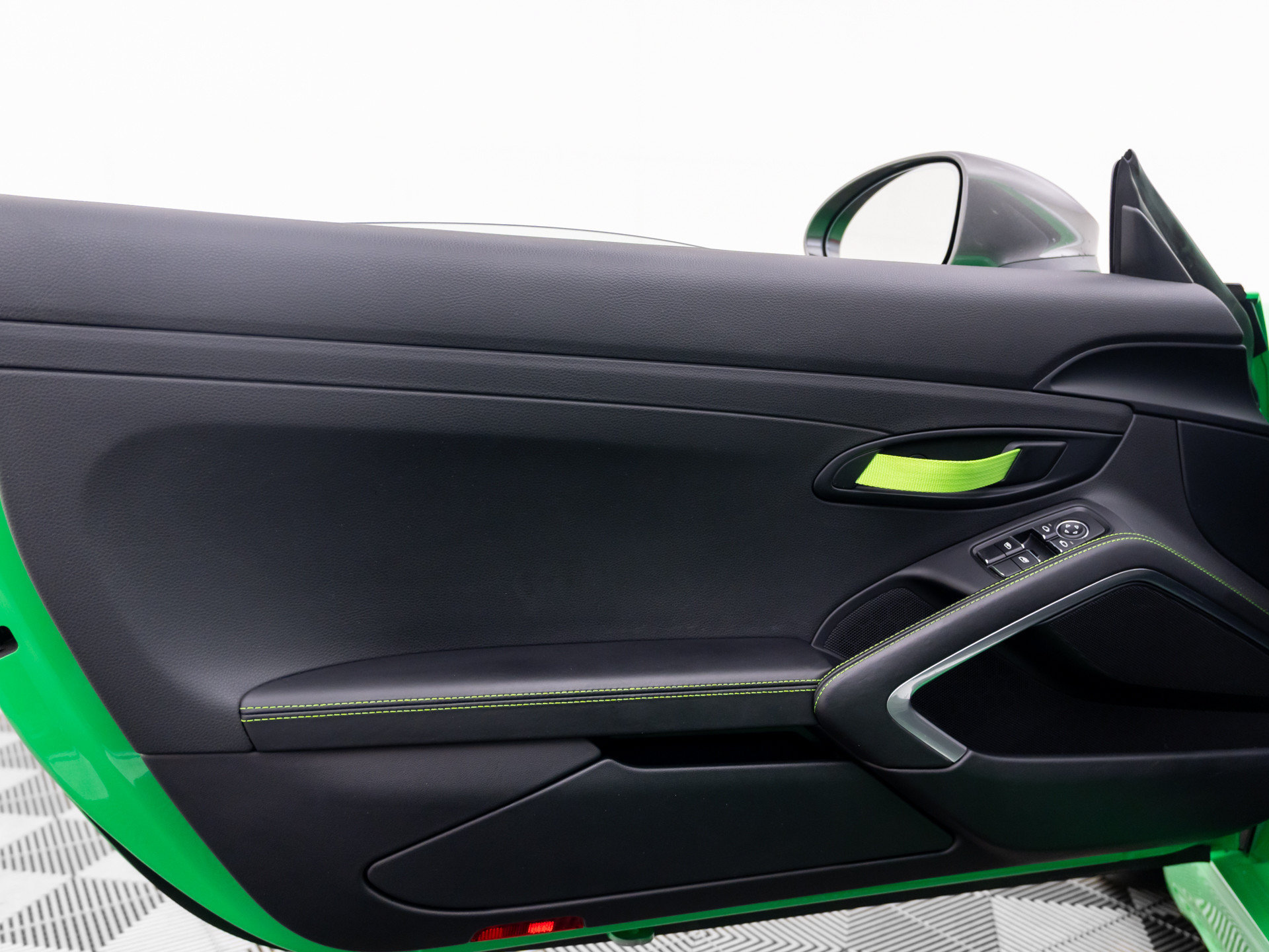 Certified 2021 Porsche 718 Cayman RWD image 14