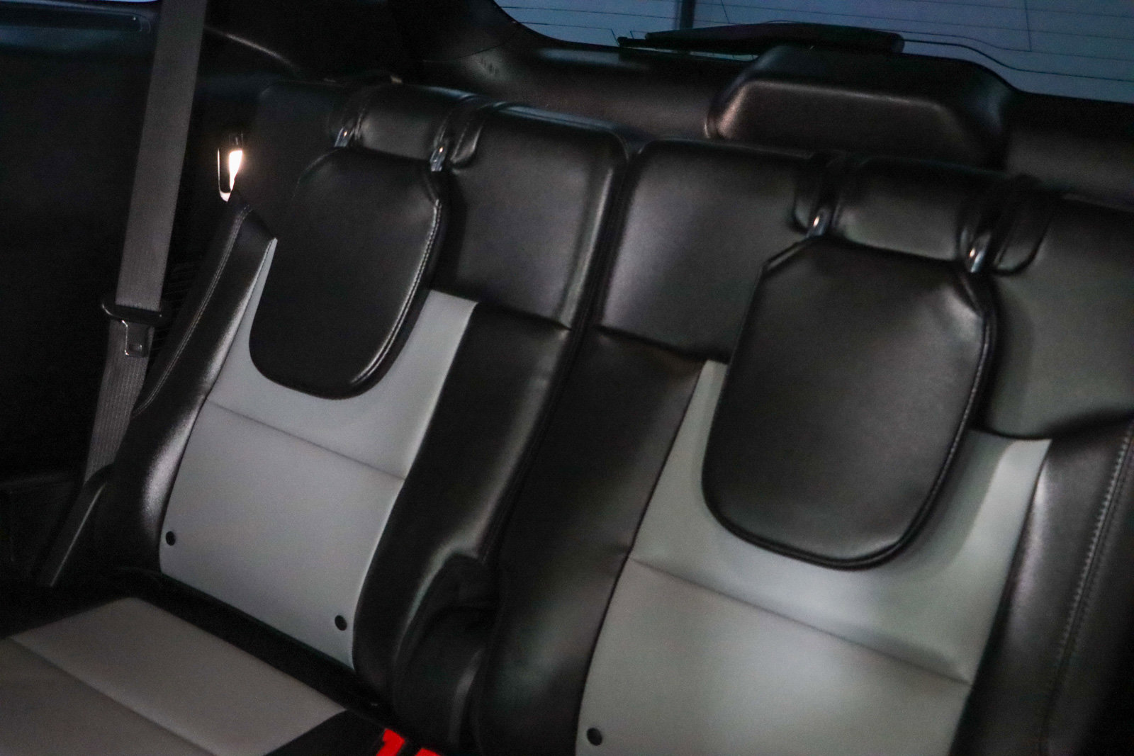 Used 2022 Ford Explorer XLT w/ XLT Sport Appearance Package image 26