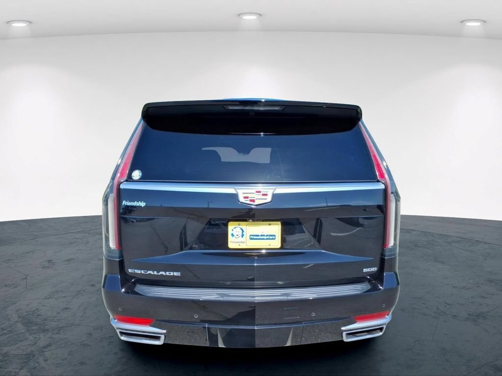 Used 2021 Cadillac Escalade Premium Luxury AWD/4WD image 10