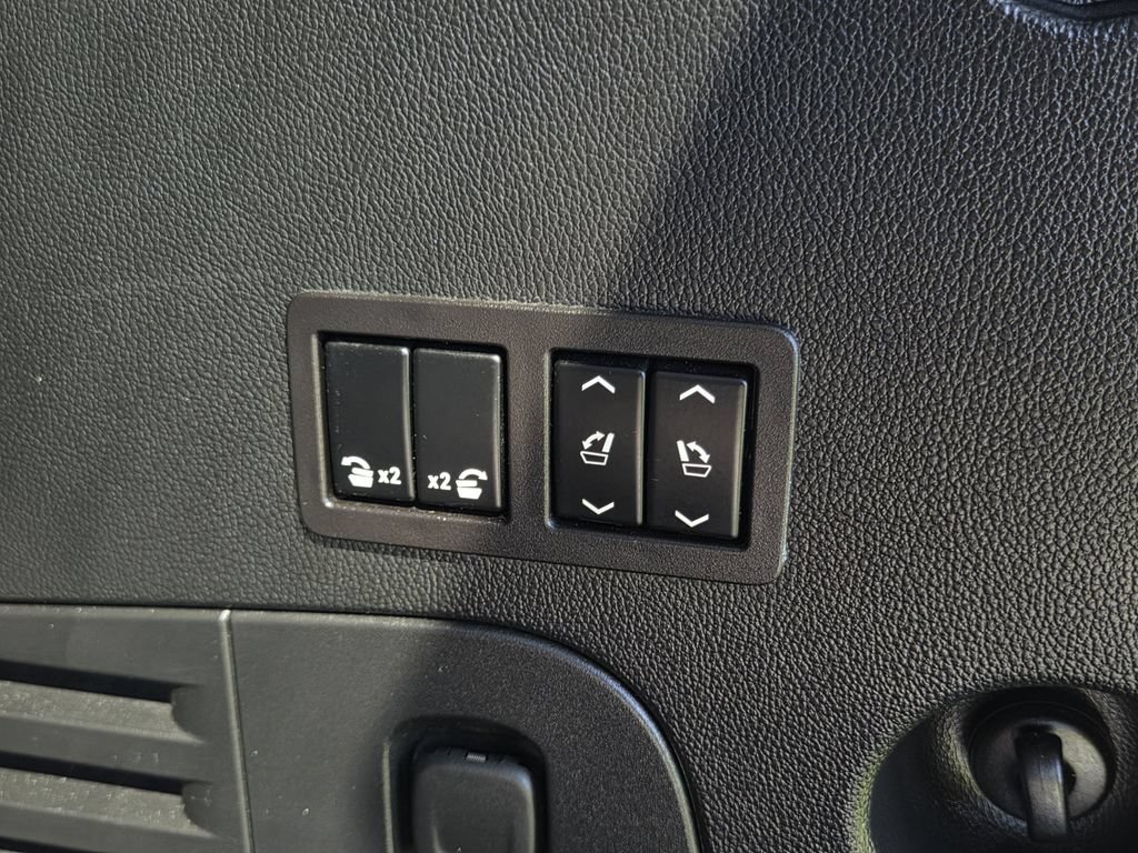 Used 2020 GMC Yukon Denali w/ Open Road Package AWD/4WD image 27