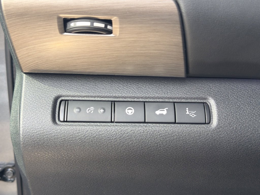 Certified 2023 Nissan Pathfinder Platinum w/ Lighting Package (N93) image 23