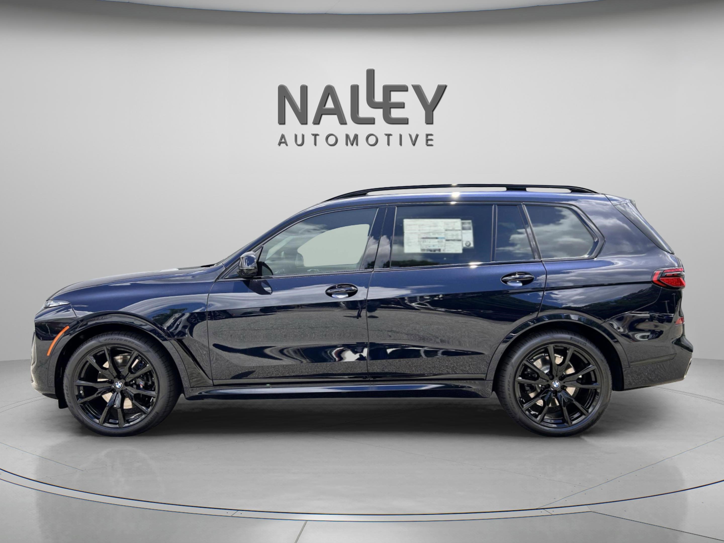 Used 2026 BMW X7 xDrive40i image 2