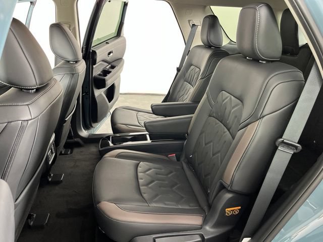 New 2026 Nissan Pathfinder Platinum FWD image 44
