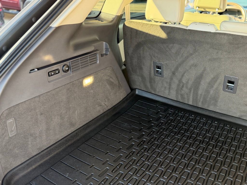 Used 2018 Lincoln MKX Reserve w/ Lincoln MKX Climate Package image 9