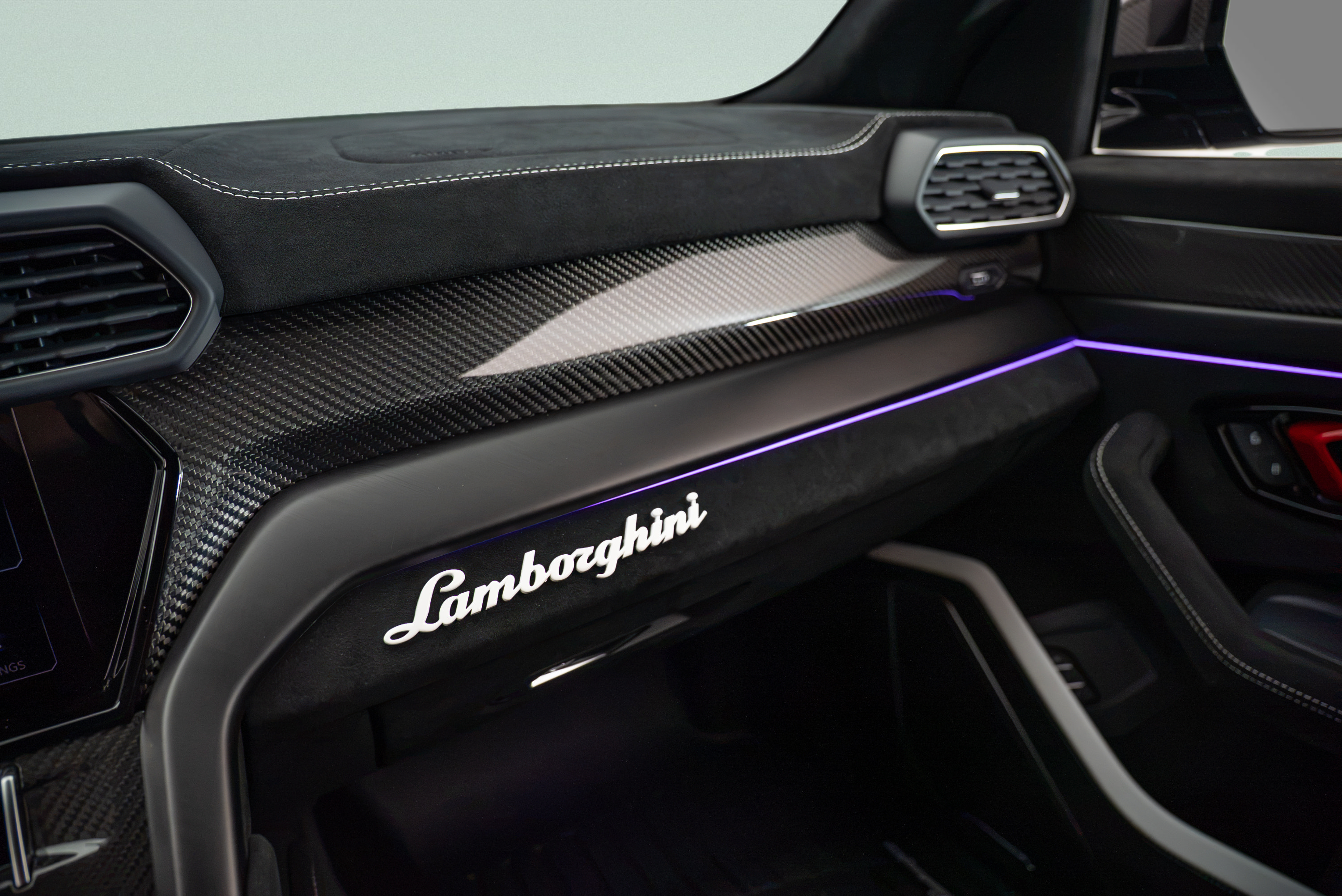 Used 2023 Lamborghini Urus Performante AWD/4WD image 20