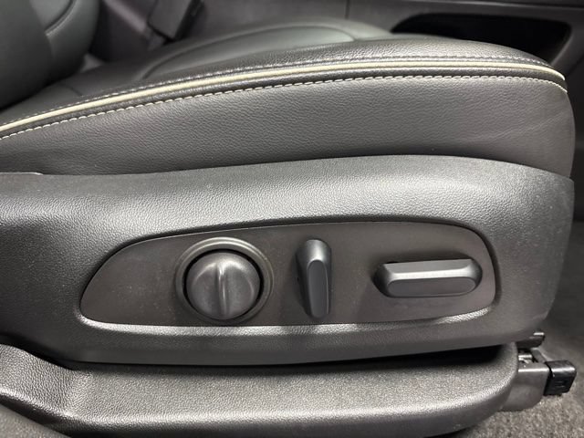 Used 2023 GMC Acadia Denali FWD image 12