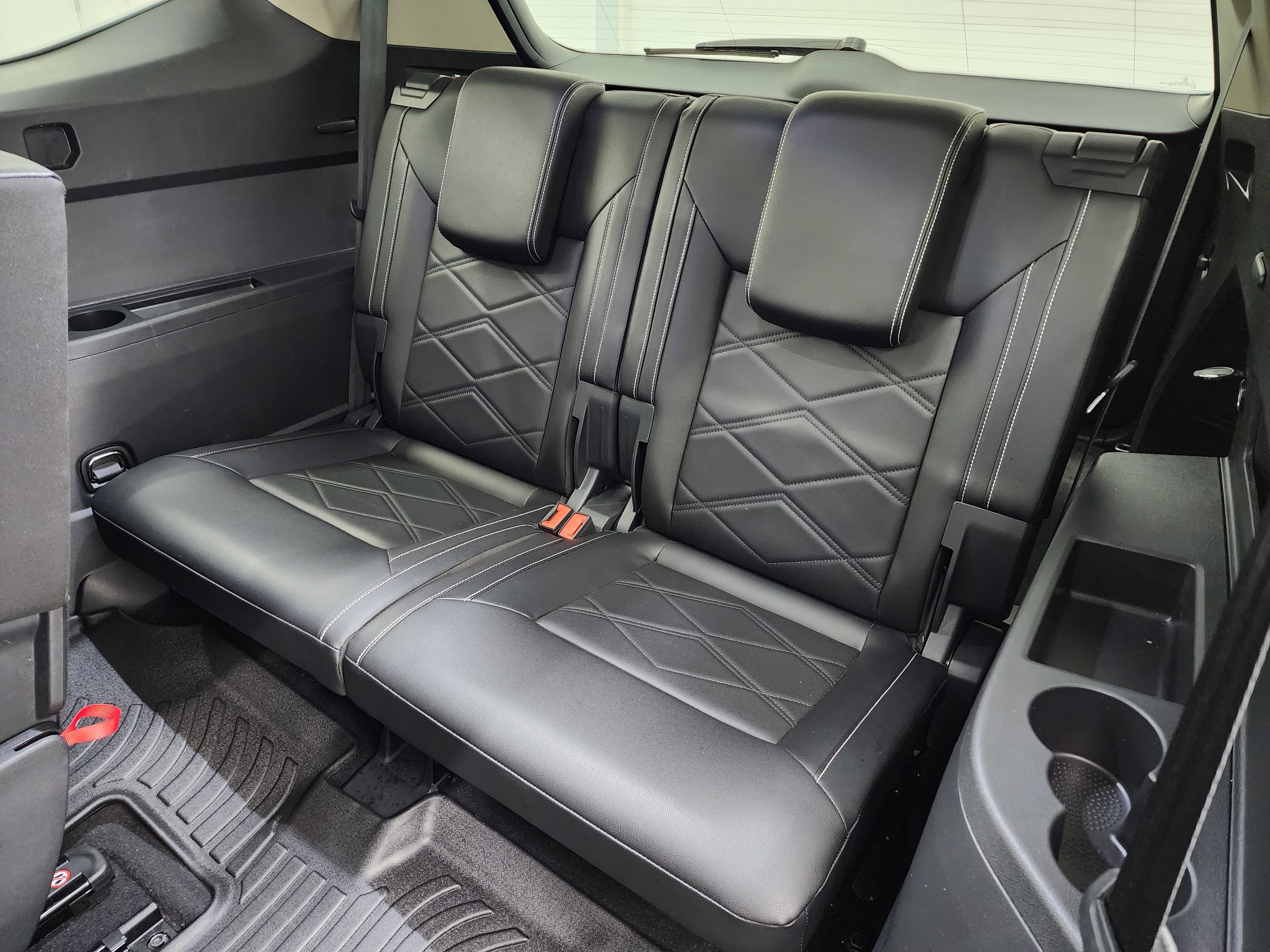 Used 2025 Volkswagen Atlas SE image 10