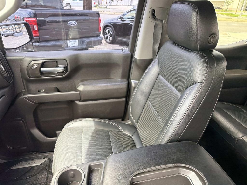 Certified 2022 Chevrolet Silverado 1500 Custom RWD image 16