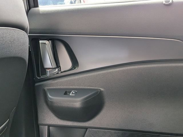 New 2026 Kia Carnival SX w/ SX Dark Edition Package FWD image 23