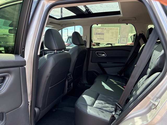 New 2026 Nissan Rogue Platinum w/ Platinum Premium Package AWD/4WD image 8