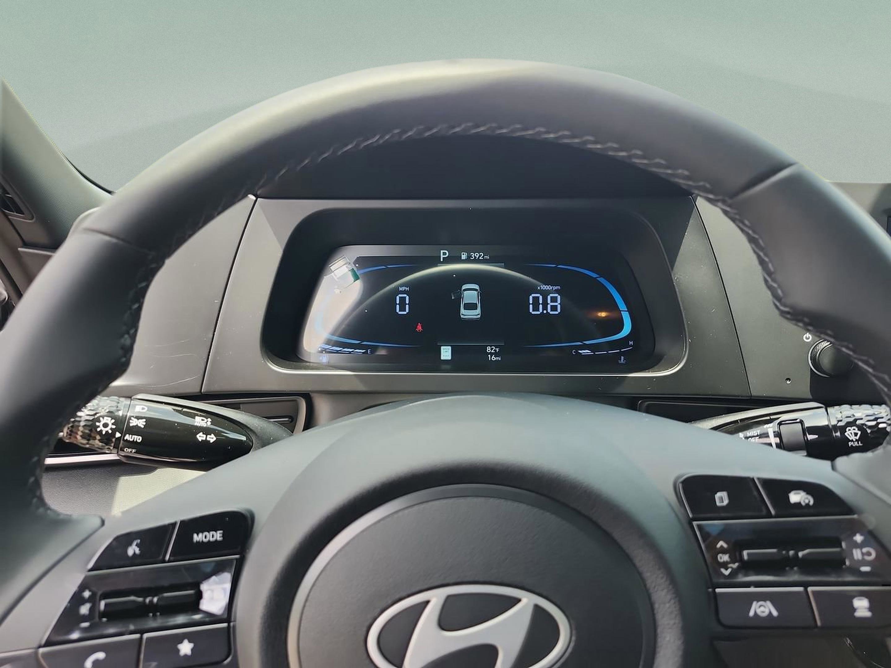 New 2026 Hyundai Elantra SEL Sport Premium FWD image 10