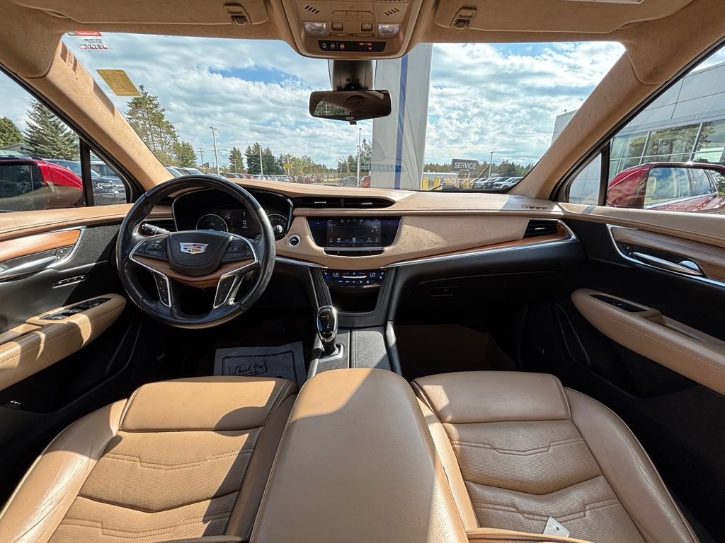 Used 2018 Cadillac XT5 Platinum AWD/4WD image 20