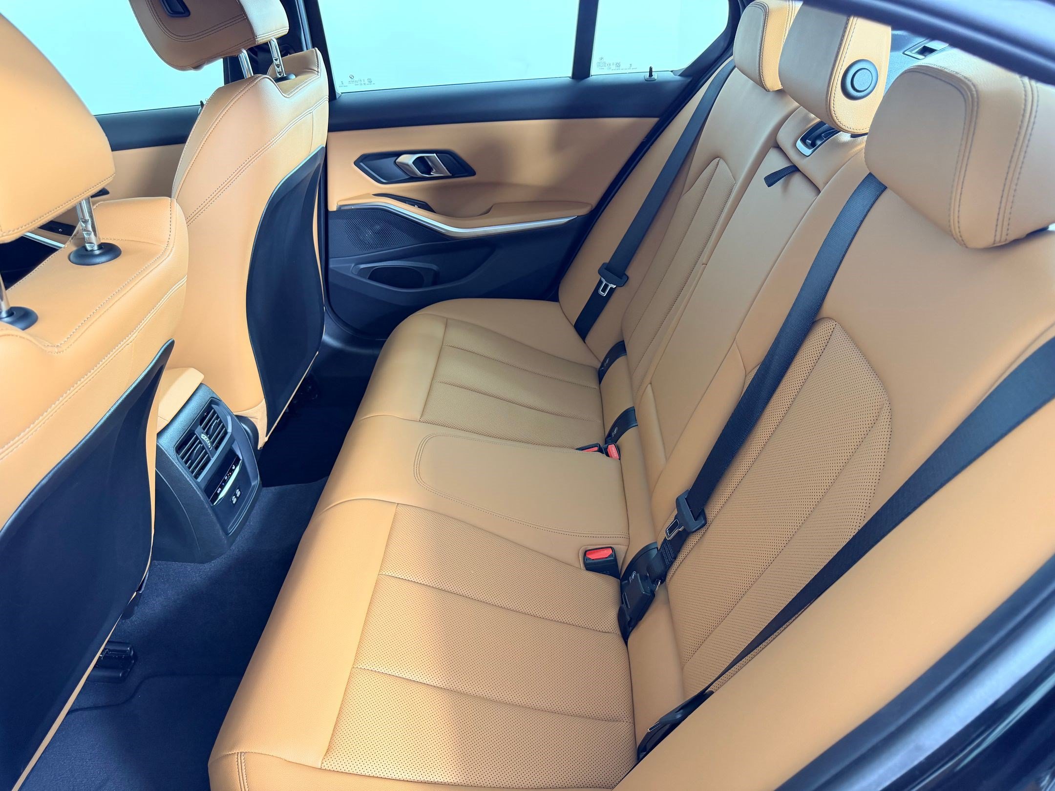 Certified 2026 BMW 330i Sedan RWD image 22