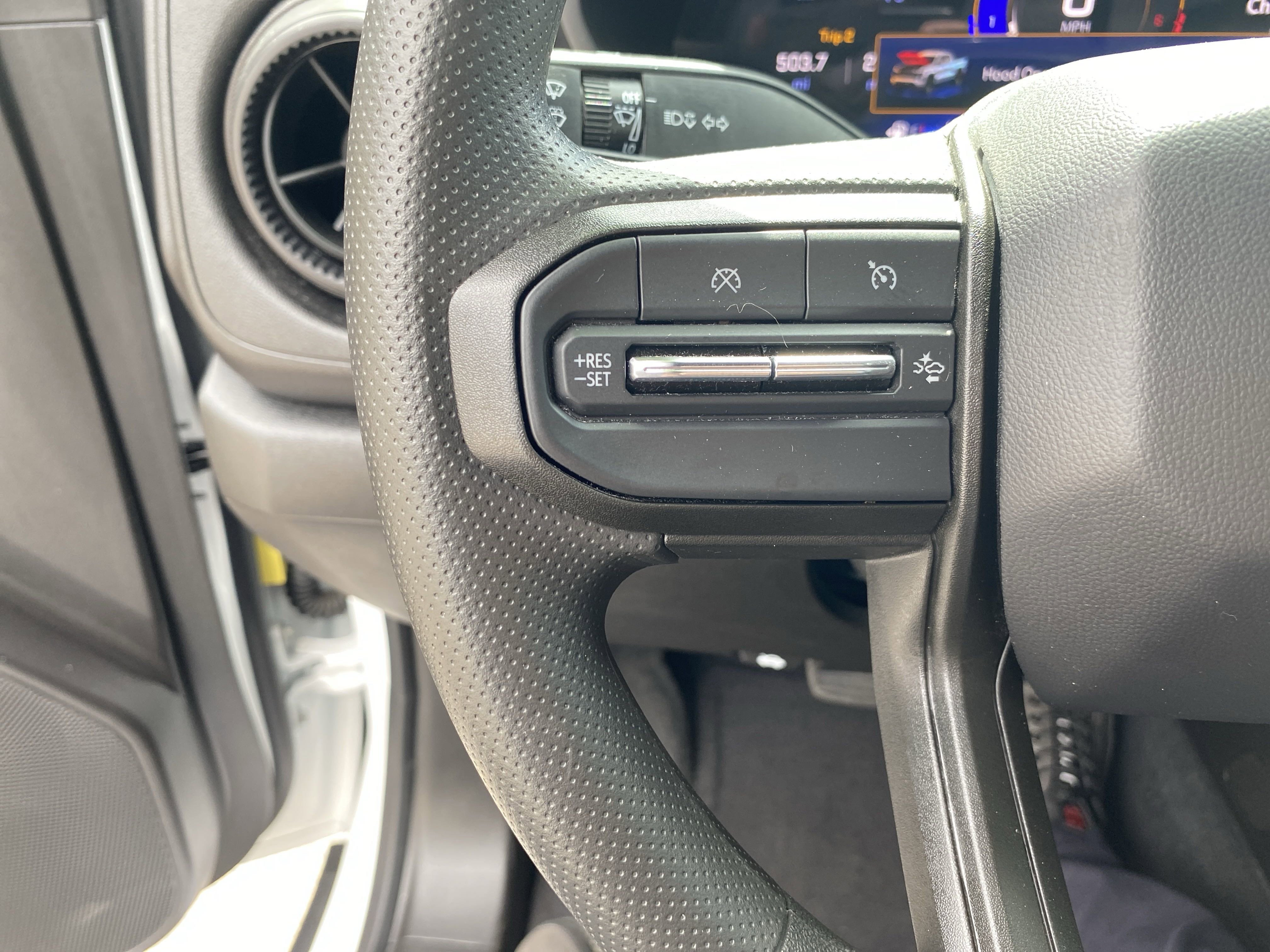 Used 2025 Chevrolet Colorado W/T image 11