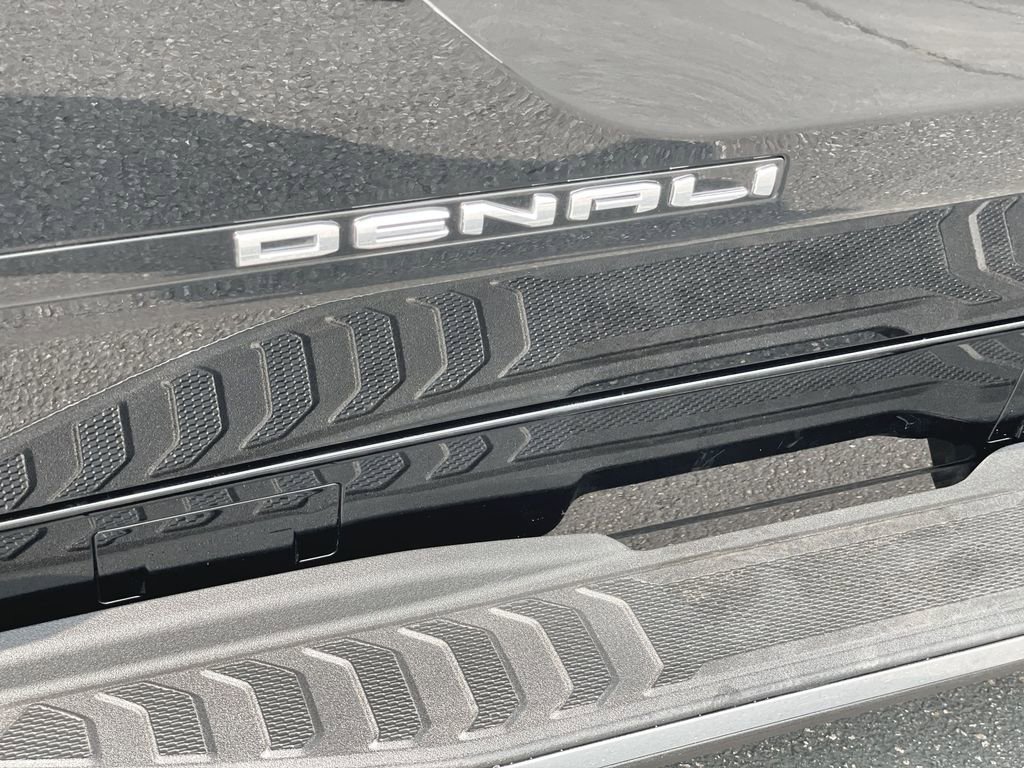 New 2025 GMC Sierra EV Denali image 39