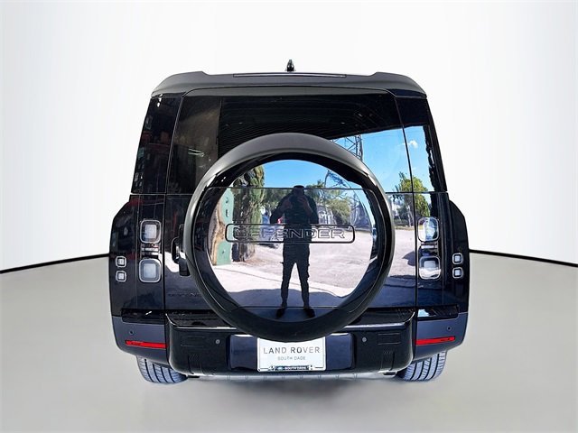 New 2026 Land Rover Defender 130 S image 6