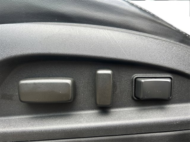 Used 2013 Chevrolet Equinox LTZ w/ LPO, Protection Package FWD image 38