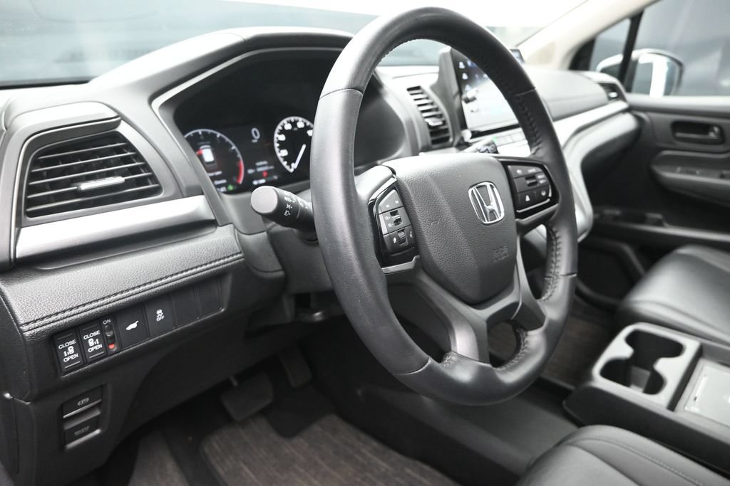 Used 2025 Honda Odyssey EX-L image 12